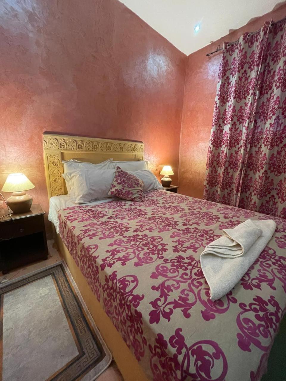 Hotel Familiale Les Grotte Aït Benhaddou Dış mekan fotoğraf